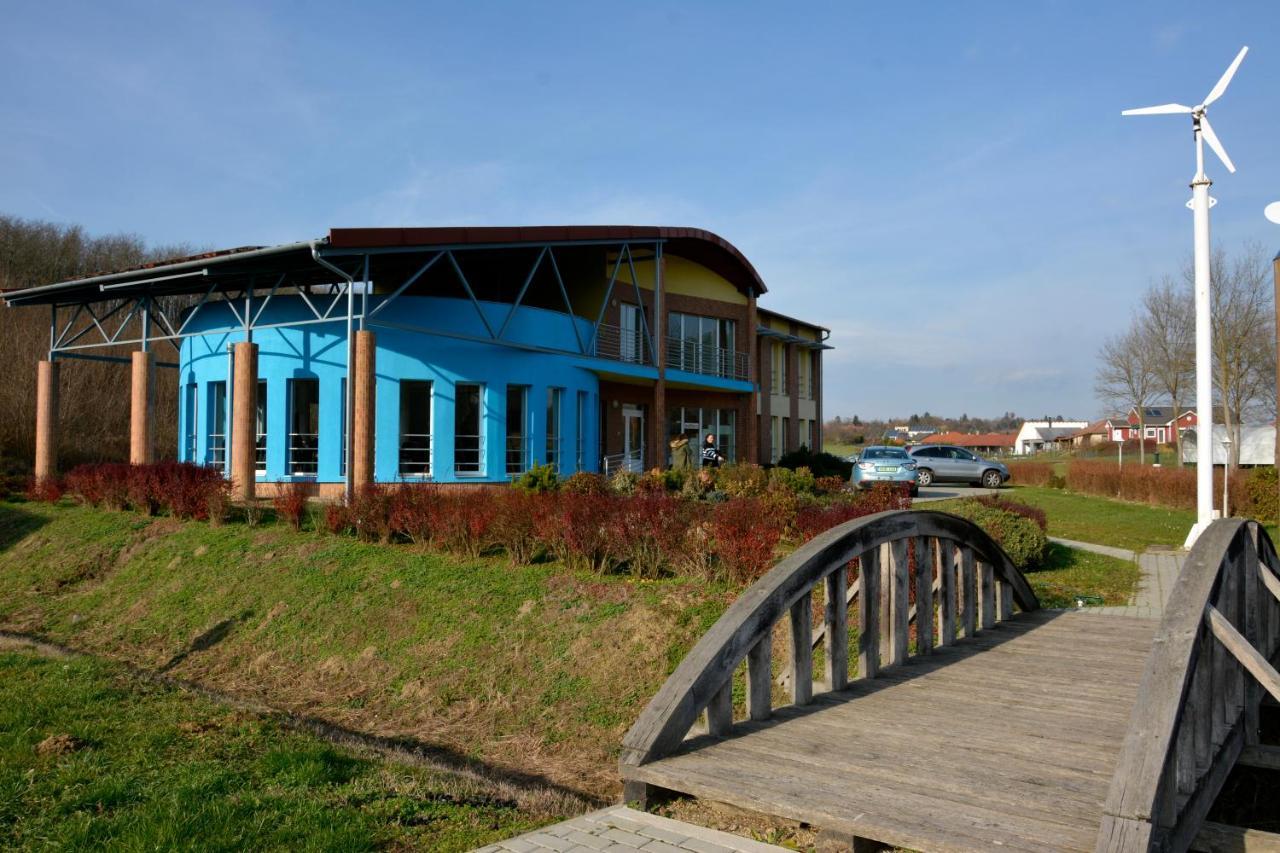 Fonix Apartmanhaz Nagypali Bagian luar foto