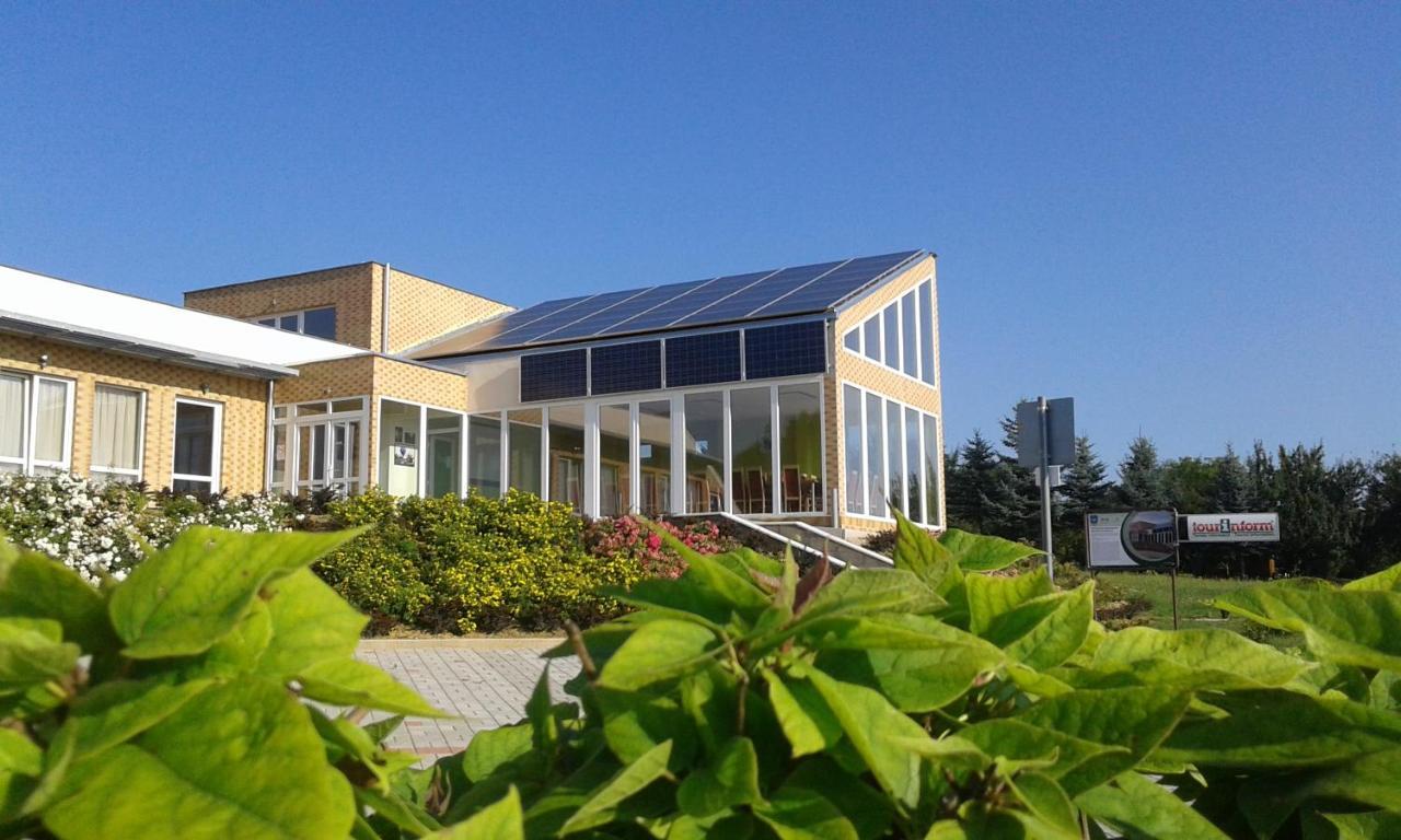 Fonix Apartmanhaz Nagypali Bagian luar foto